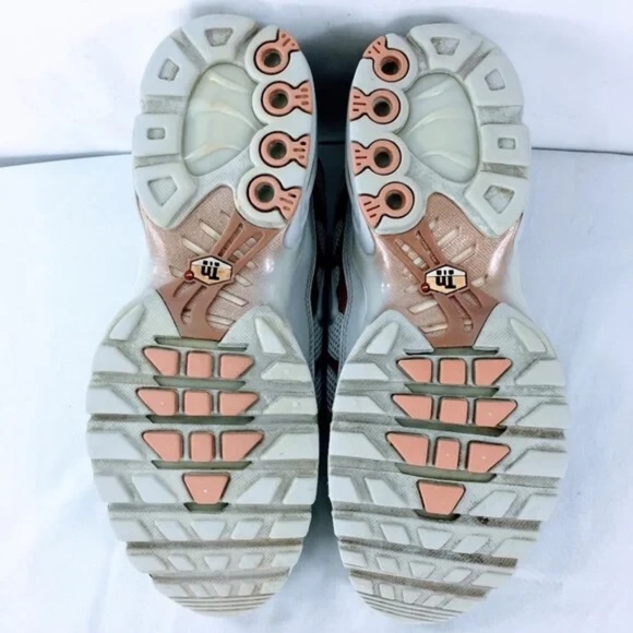 Nike Air Max Plus GS Womens Sneaker Cushioned Pure Platinum Sz 7 Y / 8.5 Womens - Picture 8 of 11